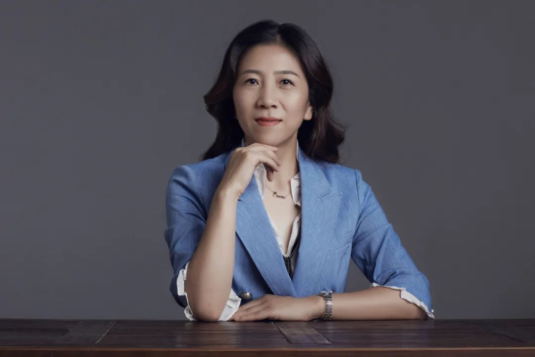 天威誠(chéng)信董事長(zhǎng)陳韶光女生